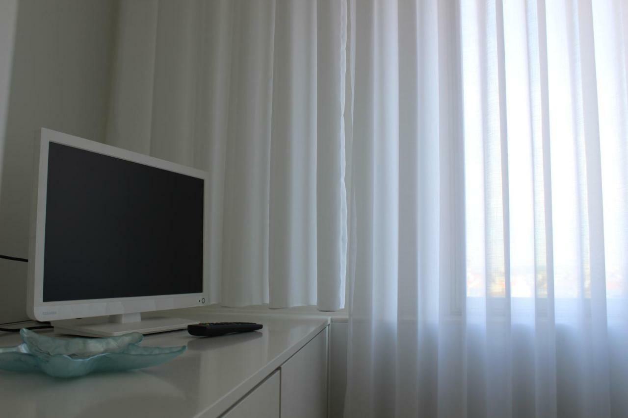 Front Beach Apartment Повуа-де-Варзін Екстер'єр фото